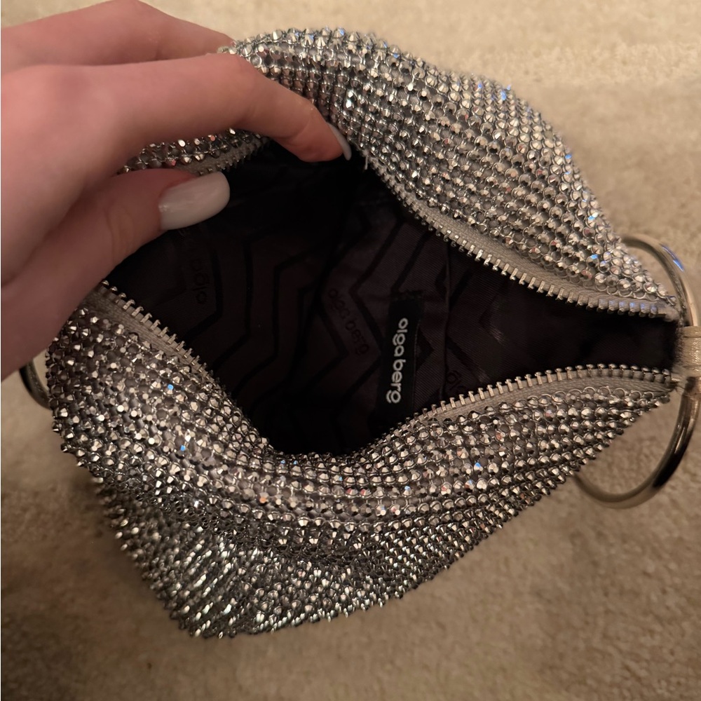 Olga Berg Ellie Crystal Mesh Ring Handle Bag - Picture 7 of 7